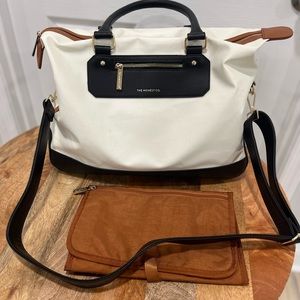 Honest Crosstown Carryall Travel Tote in Cream/Black